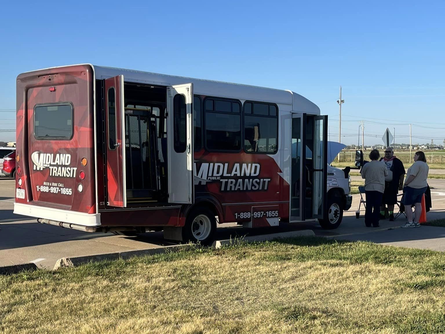 photo of a Midland Public Transit vehicle being used on the Roadeo course
