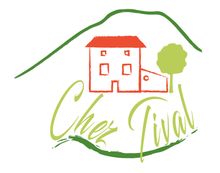 Logo pour « Chez Tival » : une maison au toit rouge avec un arbre et une colline verts, et le nom en cursive verte.