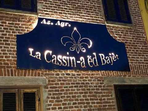 La cassin-a ed bajet