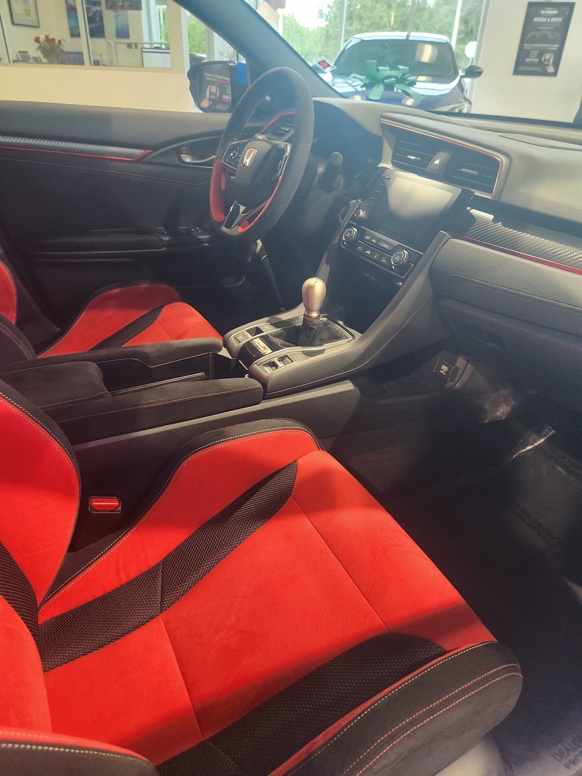 Honda Civic Red Leather Seat - Opa-locka, FL - Terr Auto World