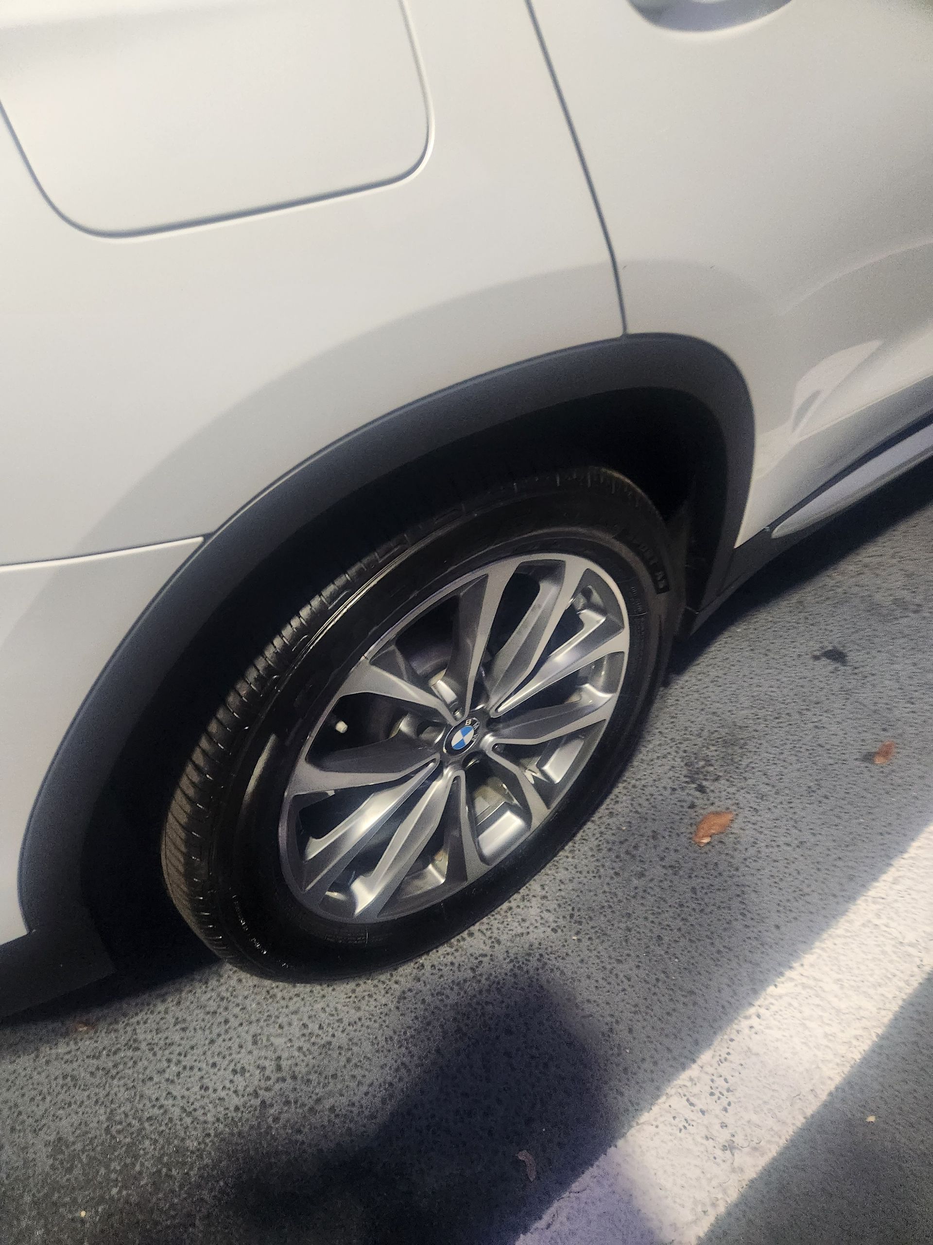 BMW Tire — Opa-locka, FL — Terr Auto World