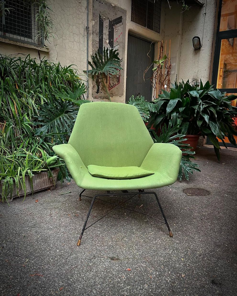 sedia imbottita verde