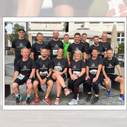 Gruppenfoto der Teilnehmer