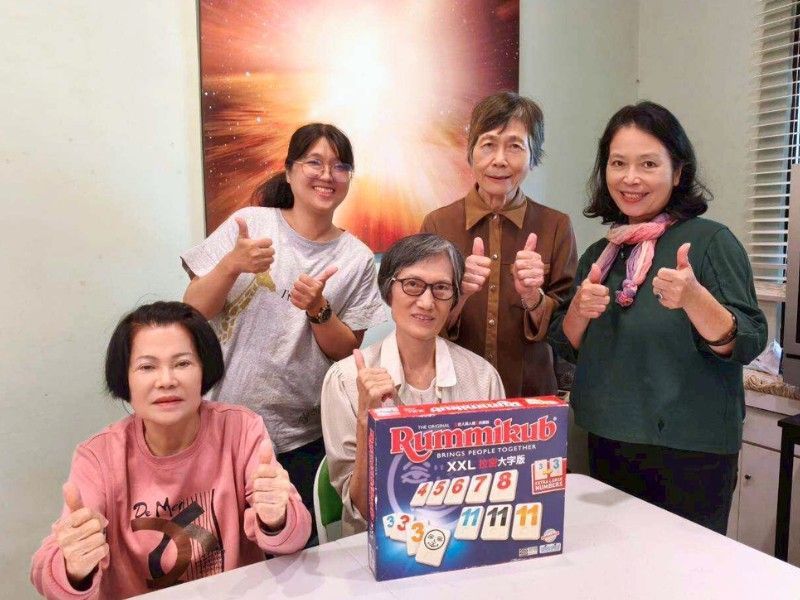 elder,volunteer,timebank