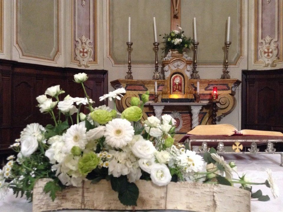 Addobbi floreali per cerimonie funebre