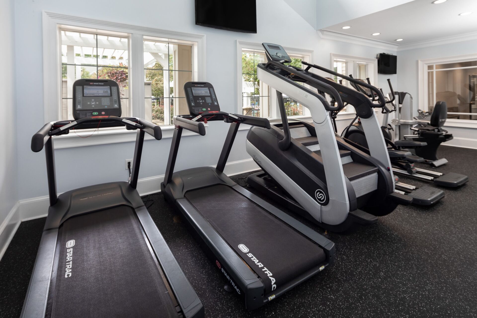 Fitness center with treadmills | Cavalier @ 100