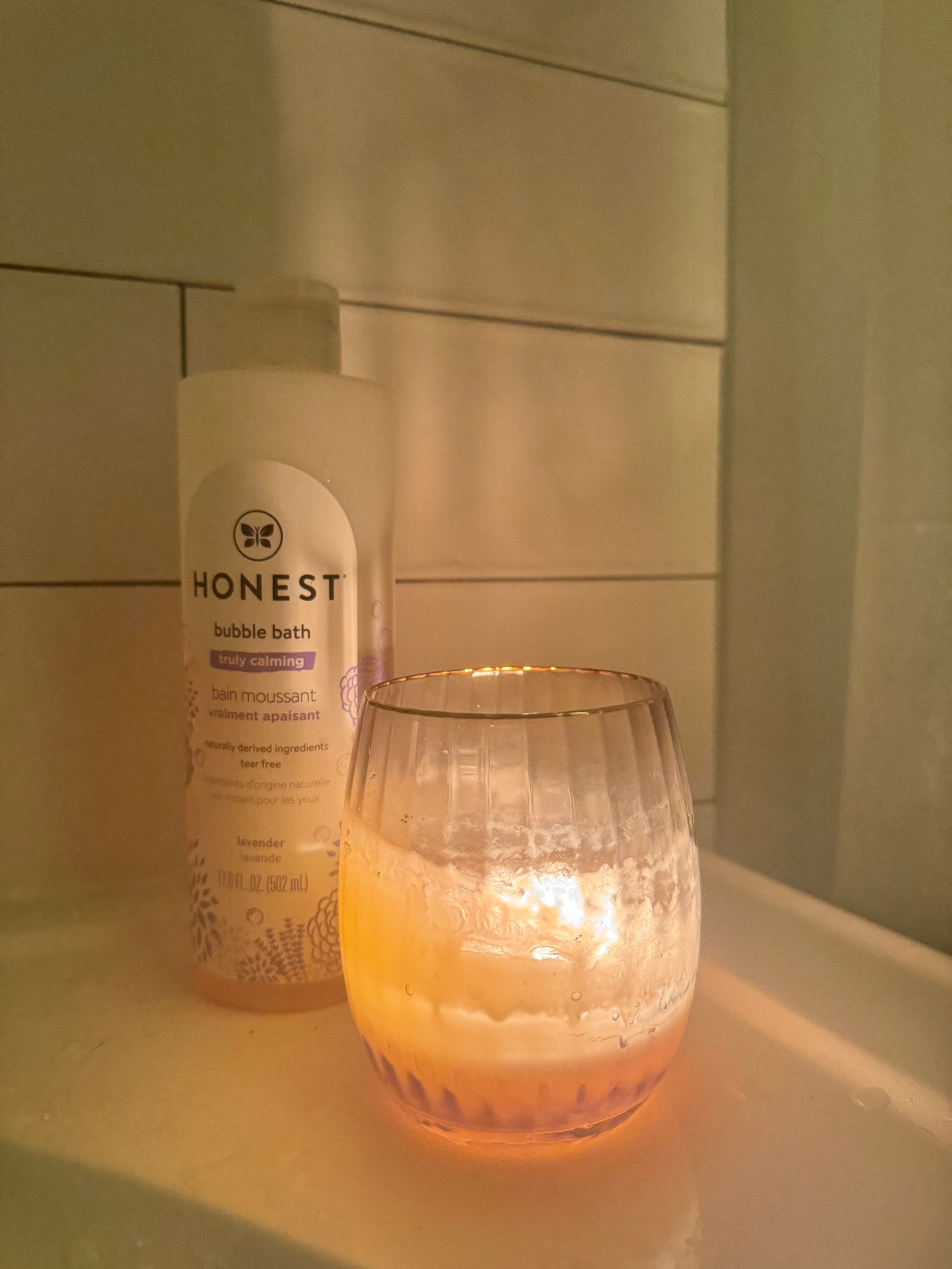Candlight while king a bath to beat depression in Texas