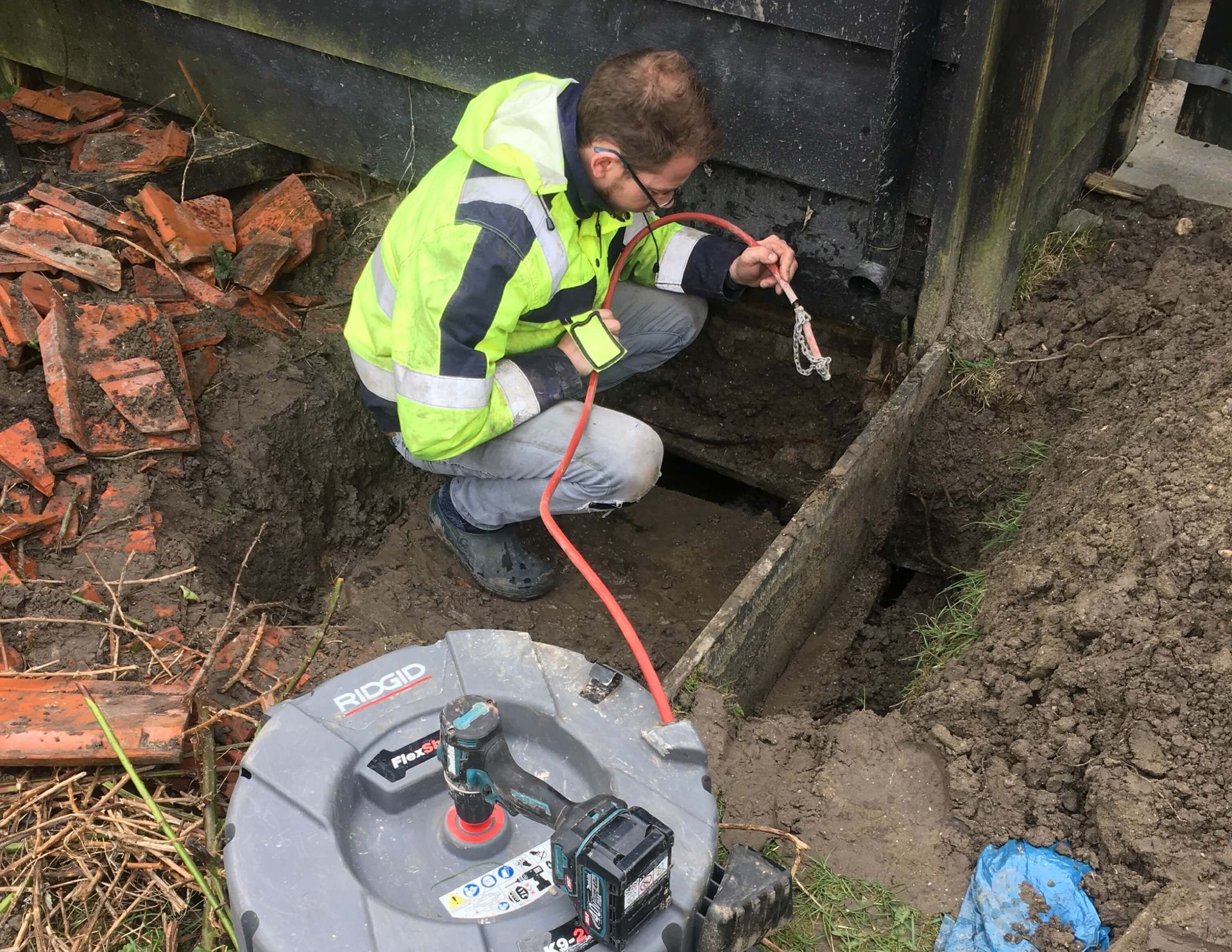 Effectieve rioolreiniging met kettingklopper – specialistische ontstopping in Zeeland.