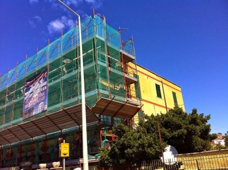 Stabile durante dei lavori di ristrutturazione