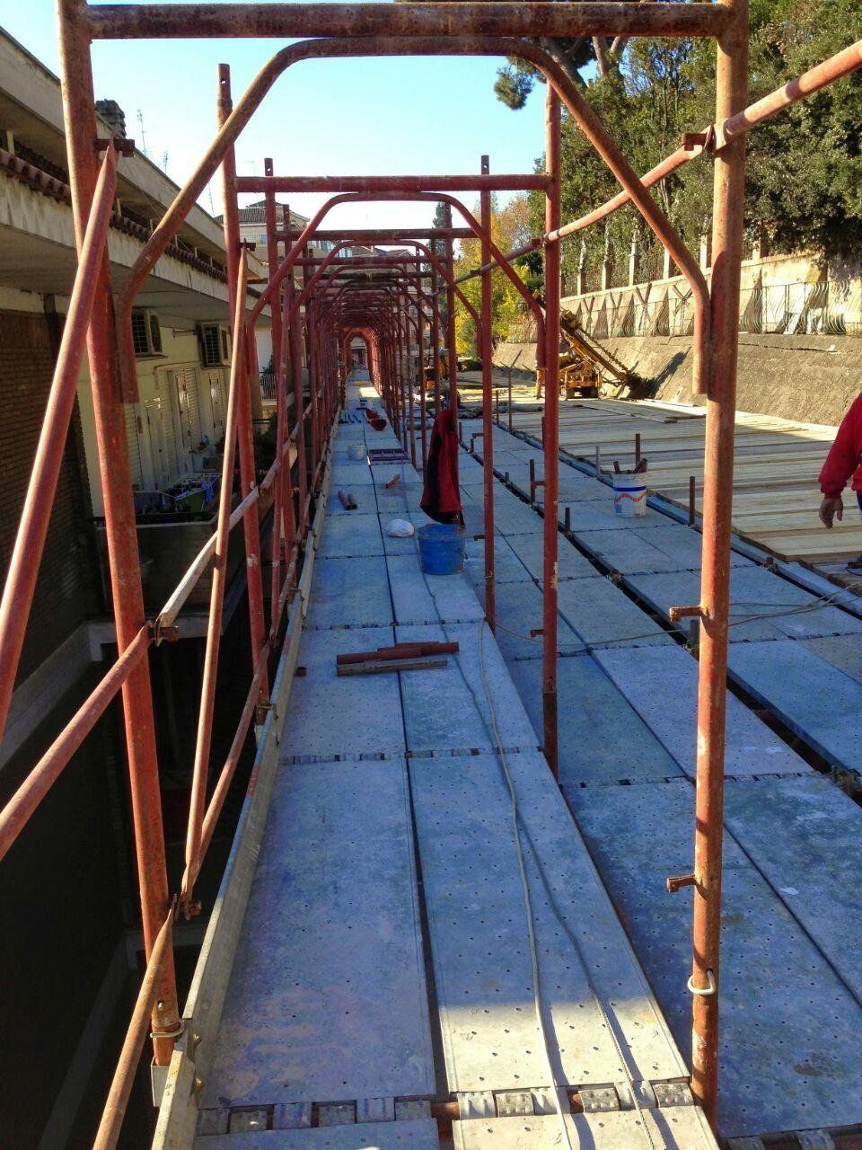 Ponteggi per lavori edili