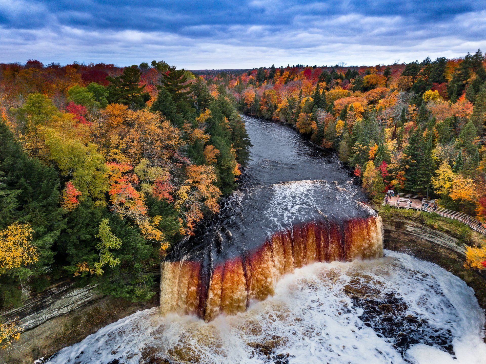 Umpqua Thundering Waterfalls
