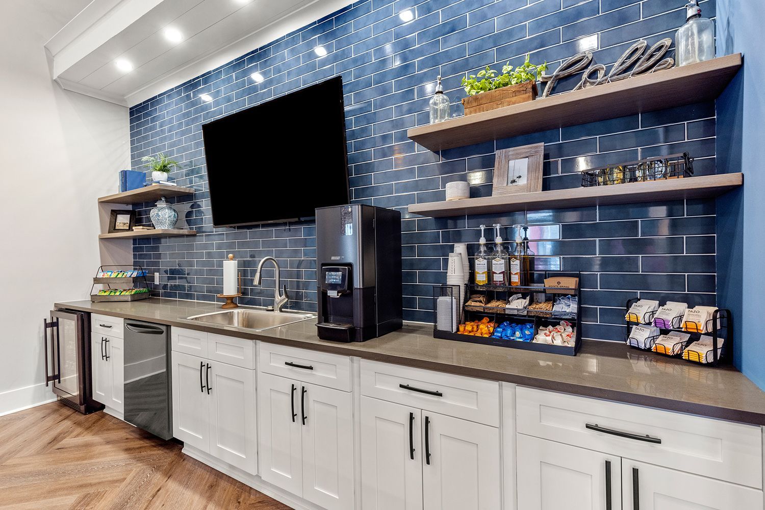 Pointe Grand Southlake Apartments for Rent in Morrow, GA