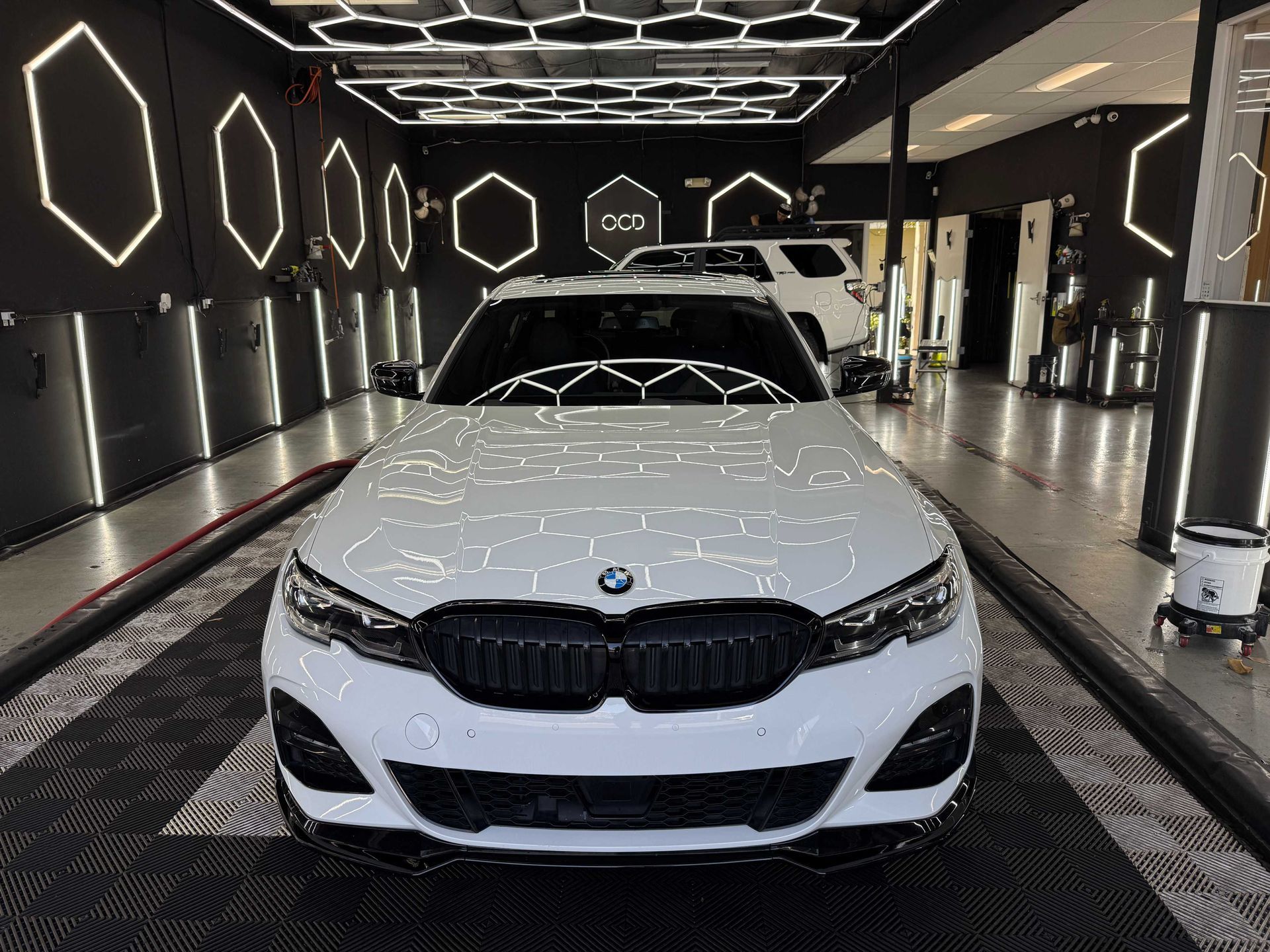  ceramic coating on car