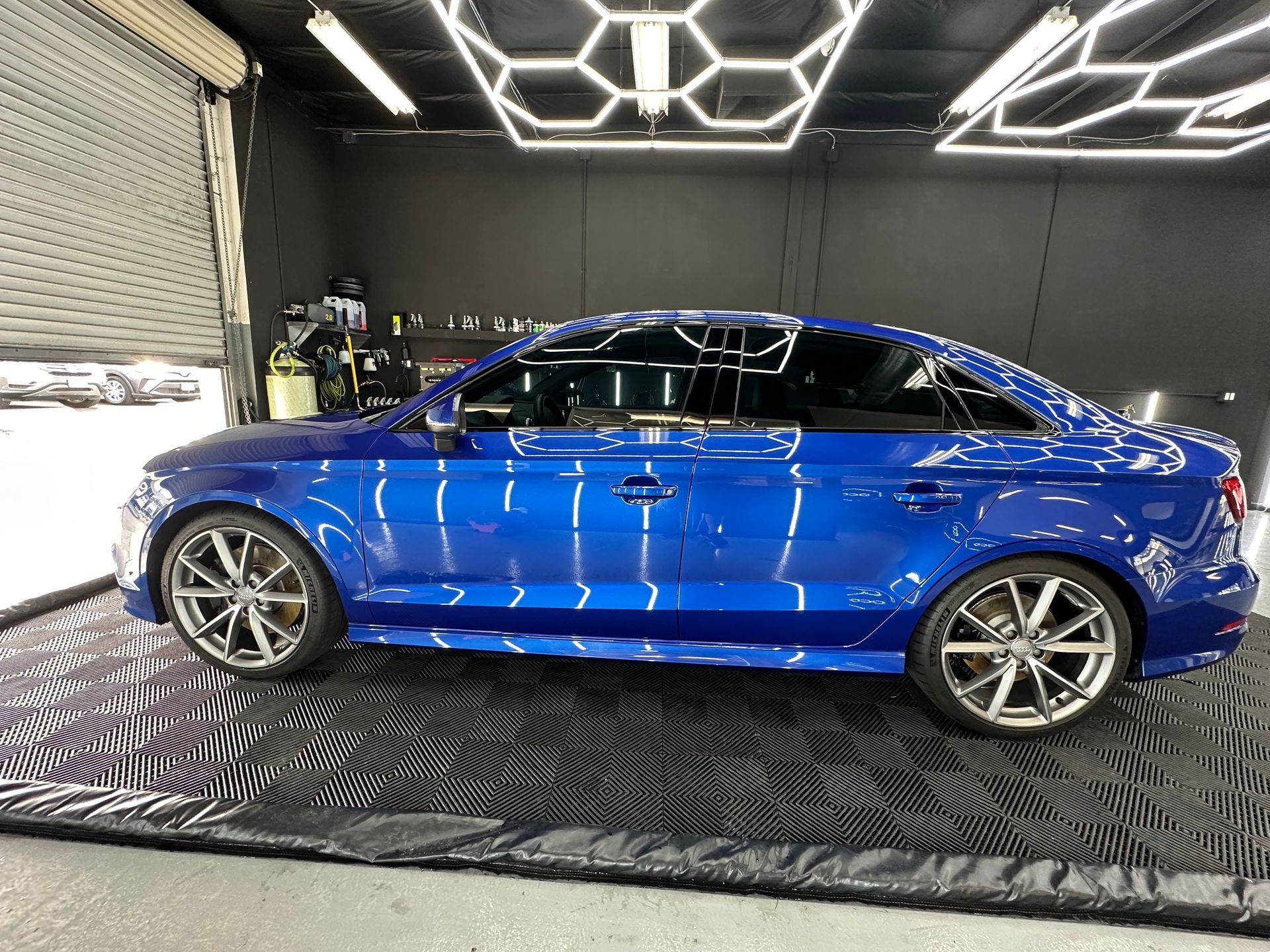 Clear bra installation on porsche macan