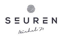 Een logo voor een bedrijf genaamd seuren met een vingerafdruk erop.