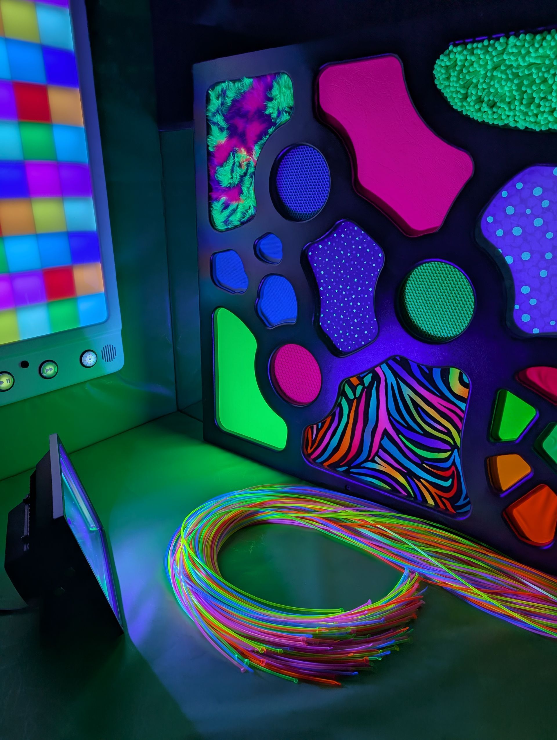 Tactile Panel (0.9m x 0.9m) - UV Reactive (UV1)