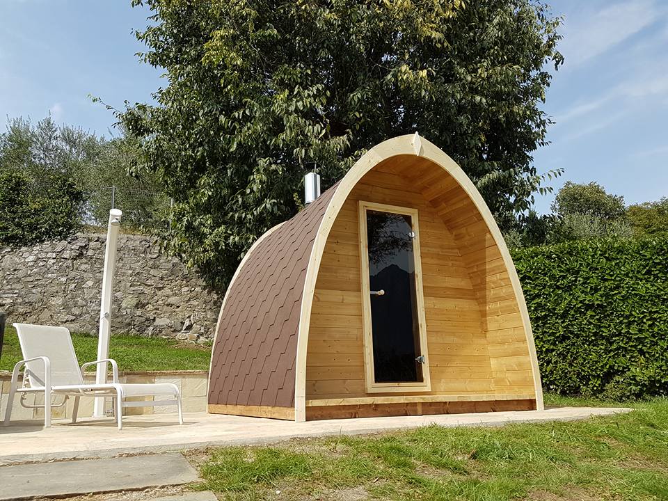 wooden Glamping Pod