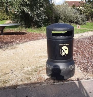 Bins replaced on Woodlands Park