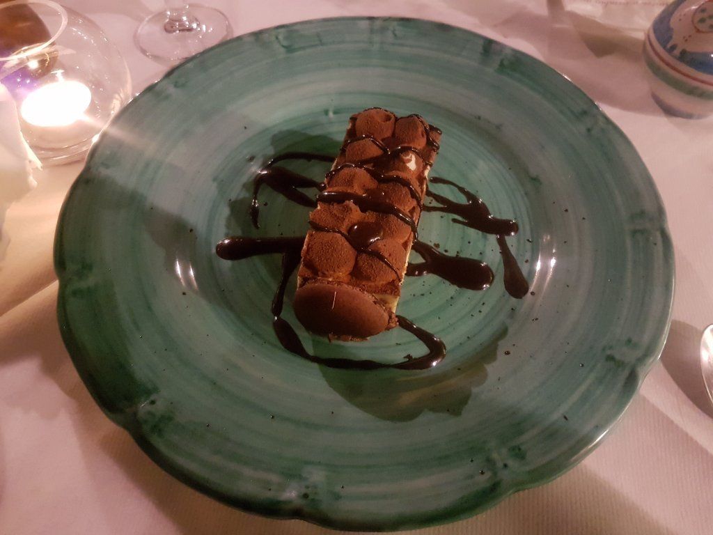 Tiramisu with chocolate cream