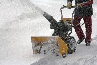 Removes snow - Lawn & Garden Equipment and Supplies in Twin Falls ID