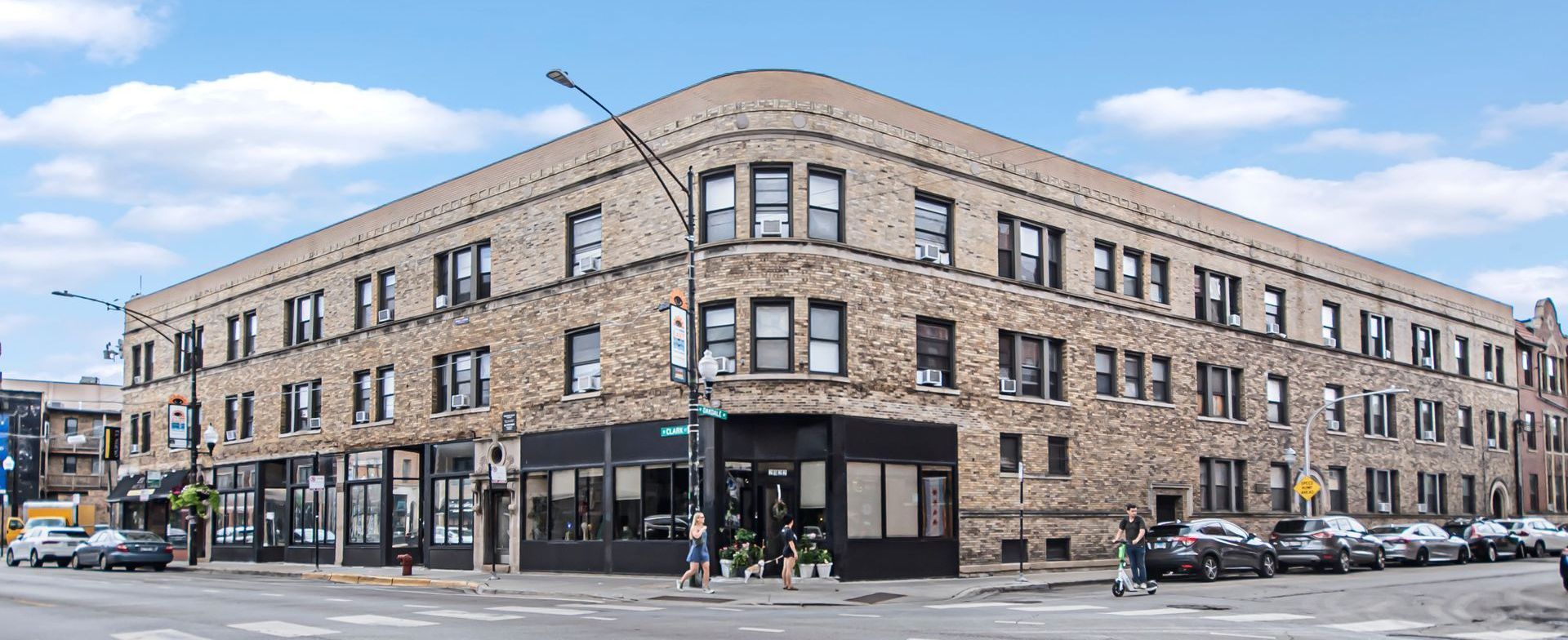 703-707 W. OAKDALE 2914-2920 N. CLARK