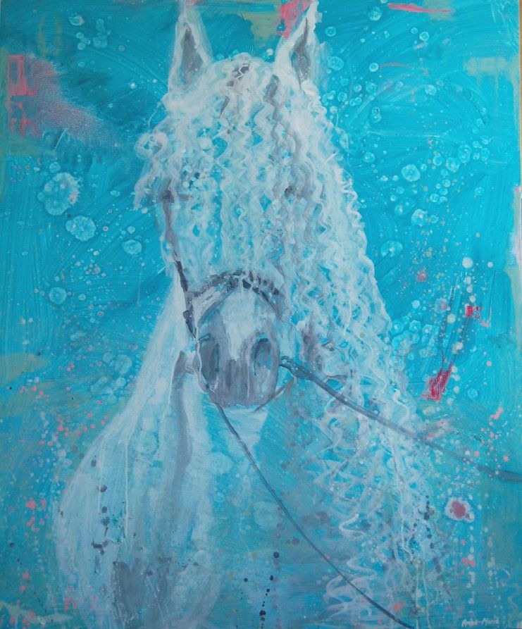 Et maleri av en hvit hest på blå bakgrunn.