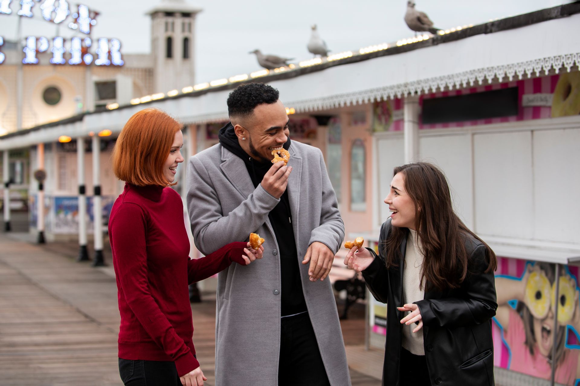 Street Food Tour in Berlin mit Döner, Currywurst und Berliner Gebäck am Alexanderplatz