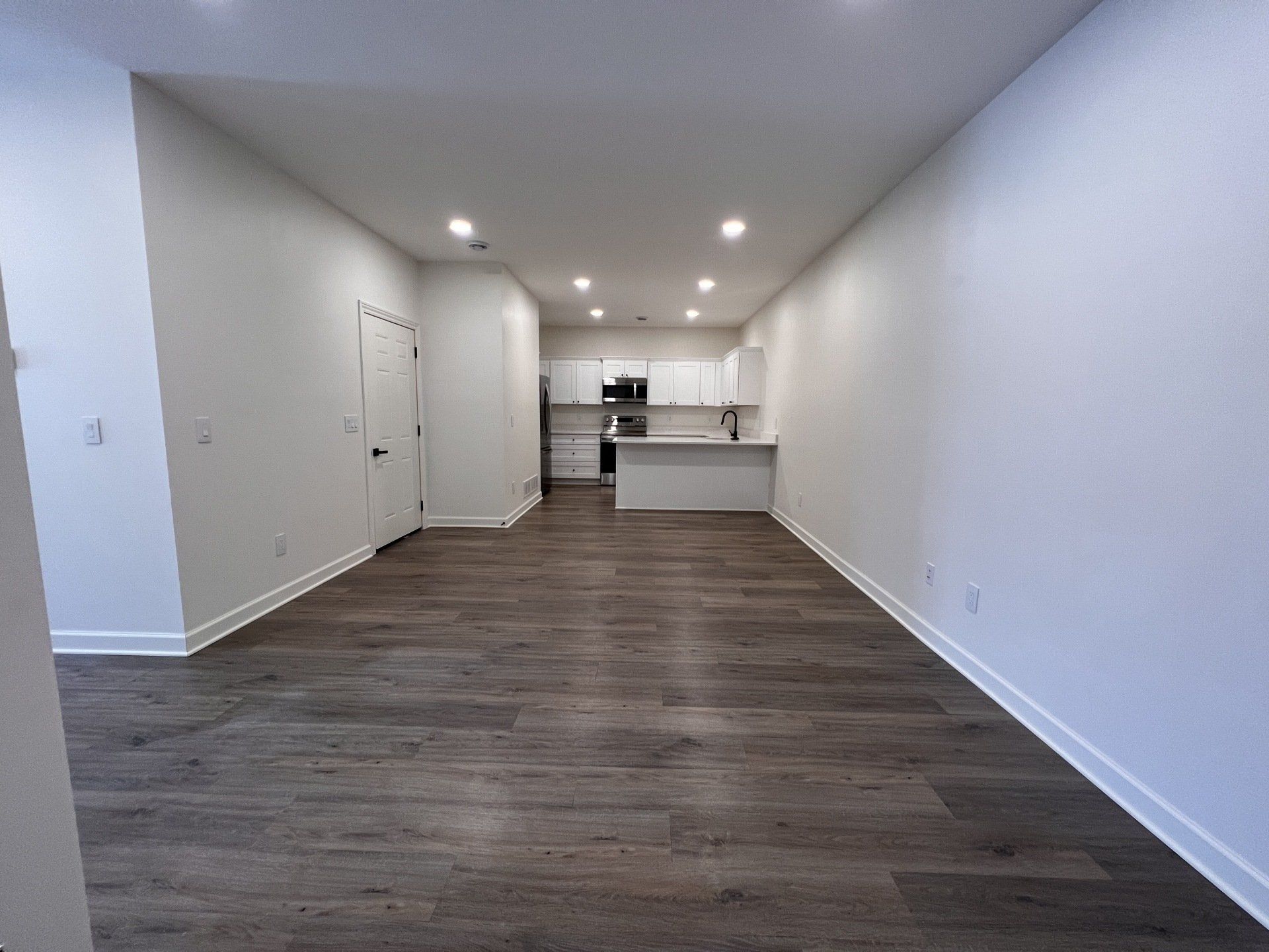 River Falls 2 Living Room Photo