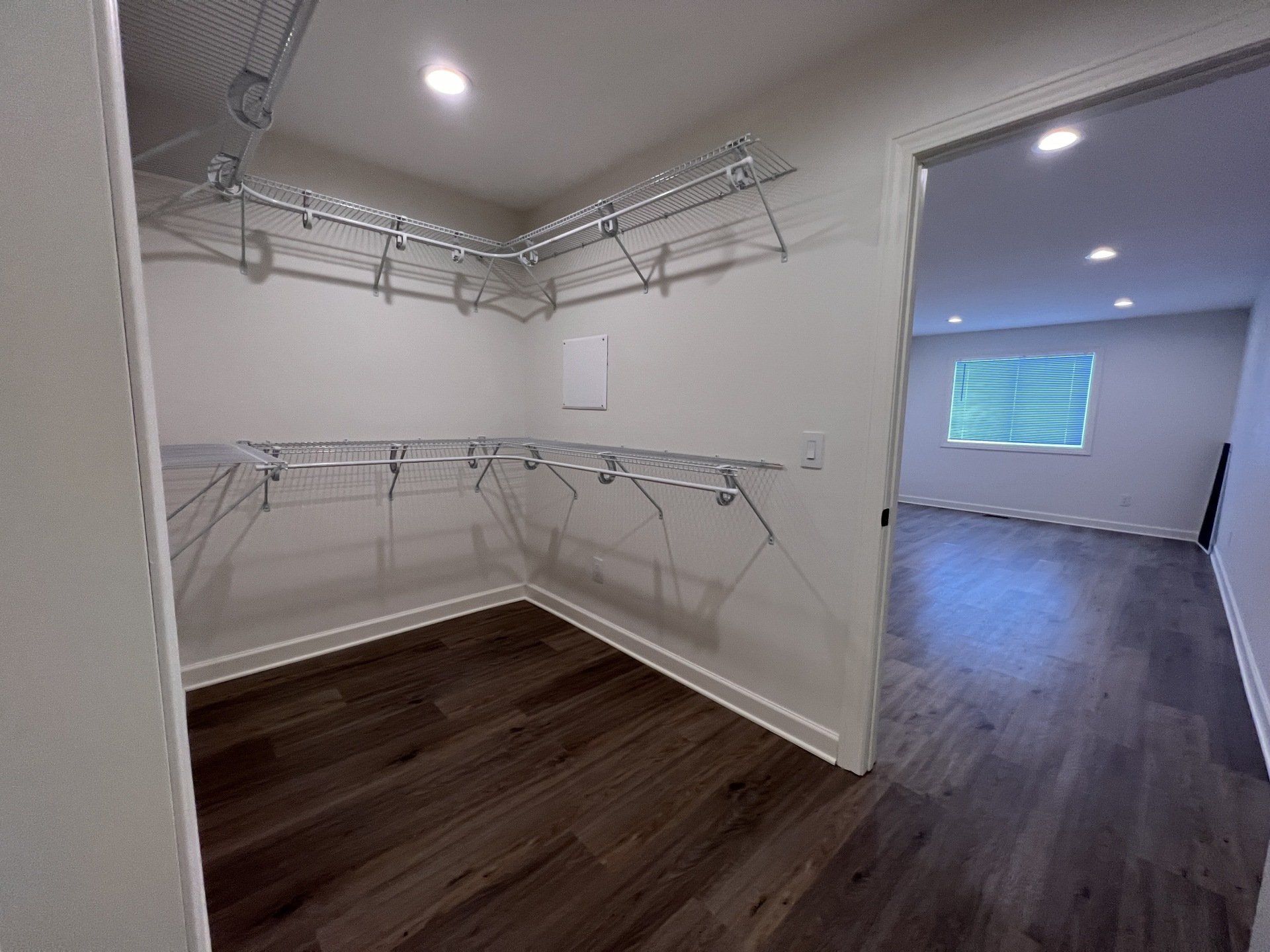 River Falls  2 Walk-in Closet Photo