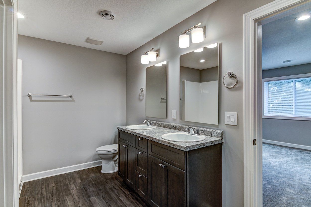 New Richmond Bathroom Photo