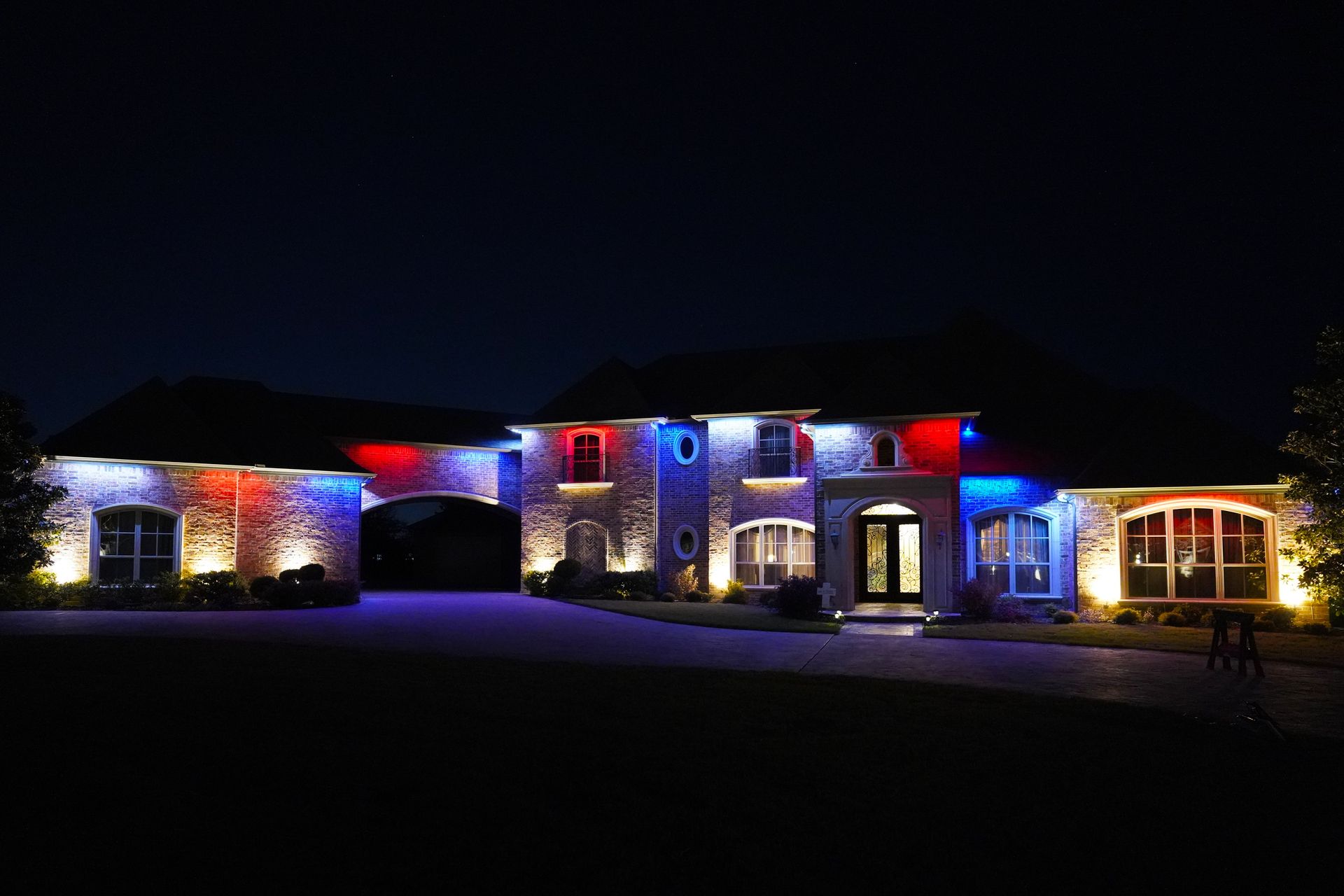 Elegant Christmas lights on house