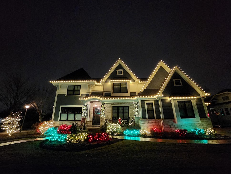 Professional Christmas light installation in Castle Rock CO