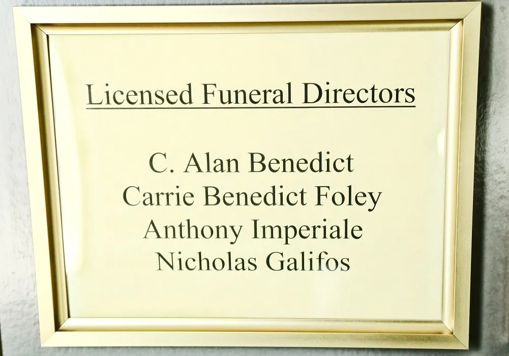 local funeral home licensed funeral directors