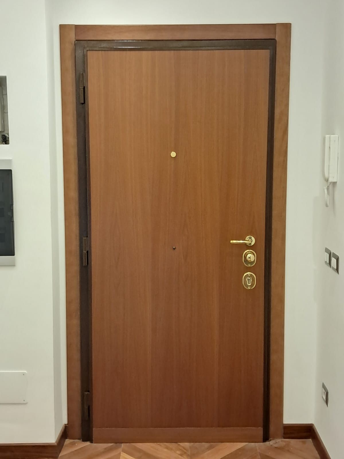 Porta d'ingresso effetto legno