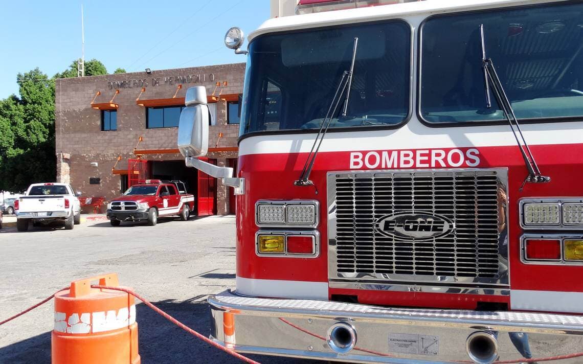 PATRONATO DE BOMBEROS DE HERMOSILLO - Estación bomberos camión bombero