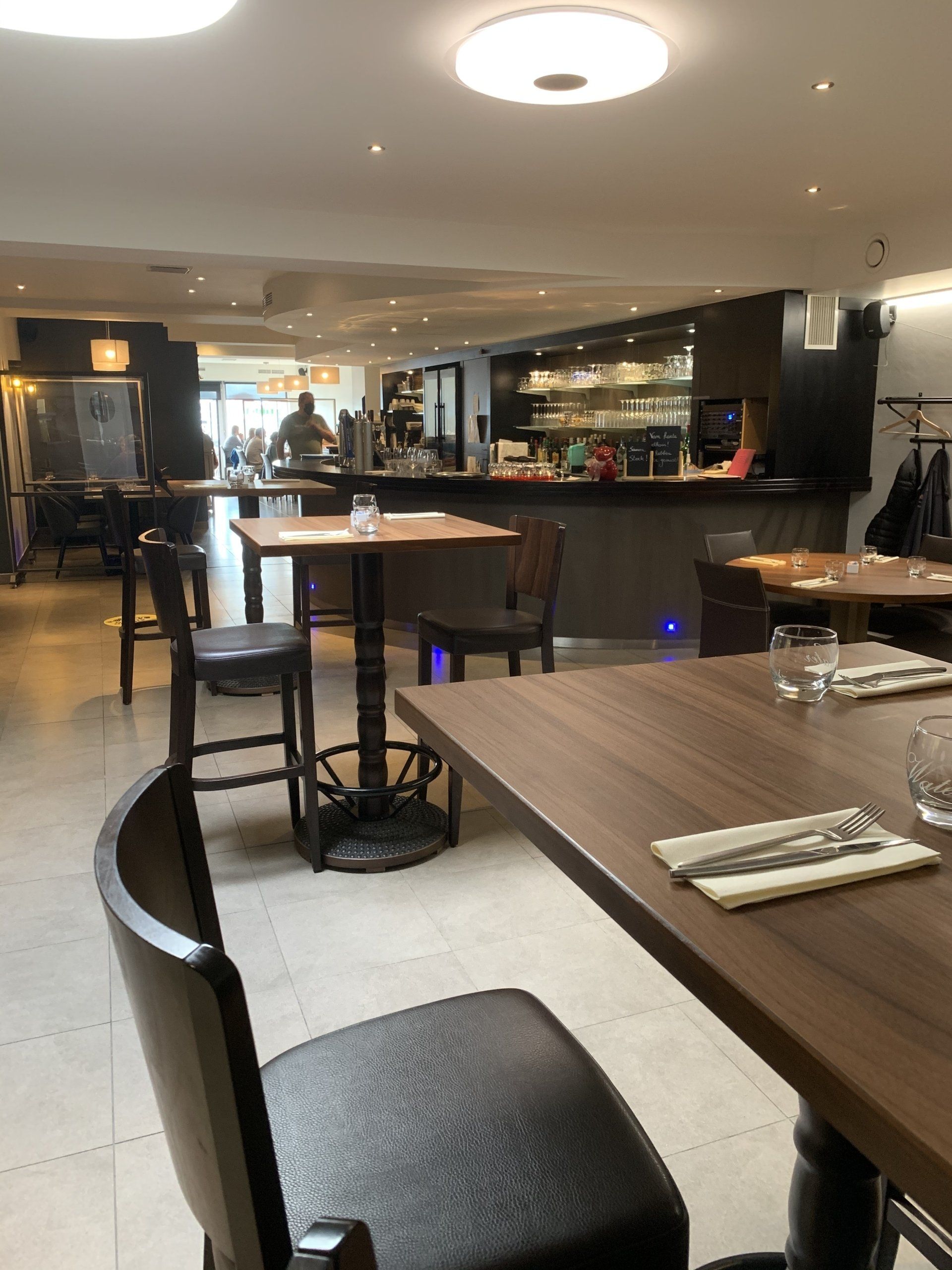 wijn, klassewijn, wijnhuis jeuris, wijnkaart, inrichting visrestaurant