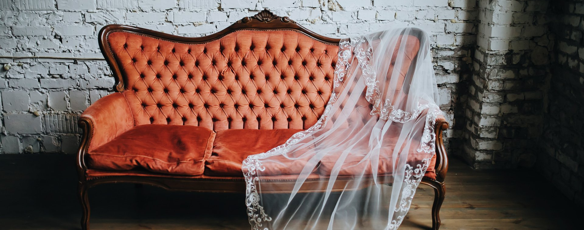 beautiful veil on a vintage sofa