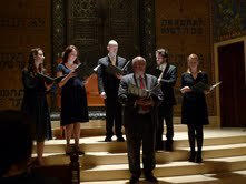 Cantor Dan Pincus performing in NYC