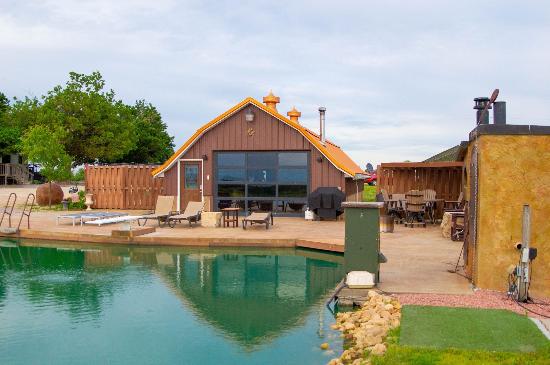 Hog House Airbnb