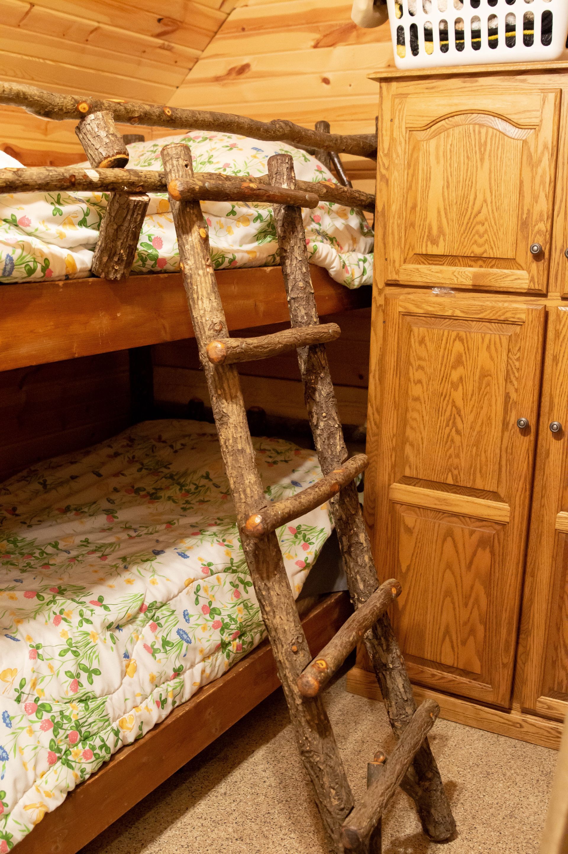airbnb bunk beds