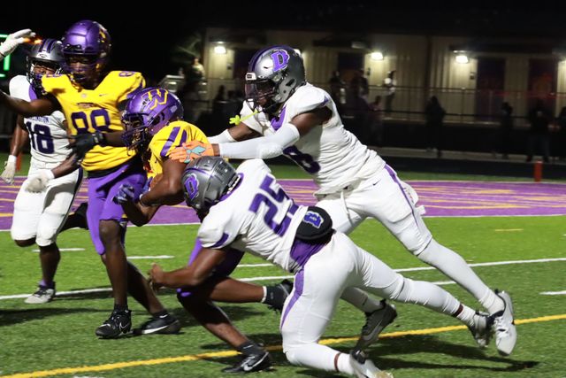 Easley hosts TL Hanna HS football