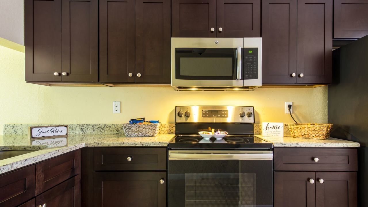 Model Kitchen Photo 2