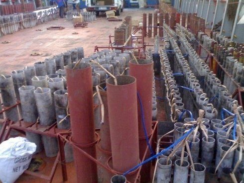 fase di allestimento di uno spettacolo pirotecnico 7