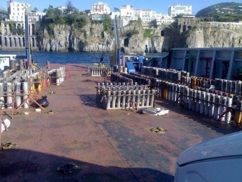 fase di allestimento di uno spettacolo pirotecnico 8