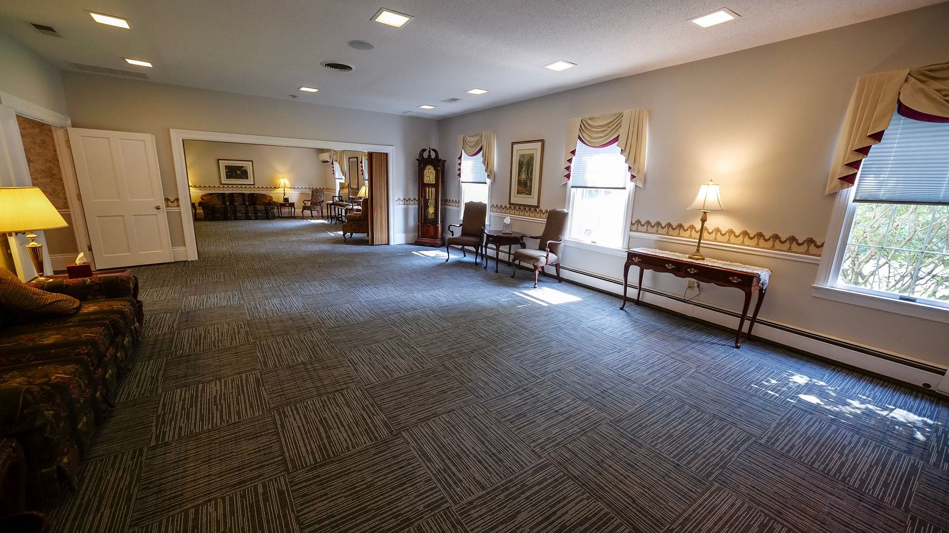 Interior and exterior photos ofMegie Funeral Home & Crematory - Craver Chapel
