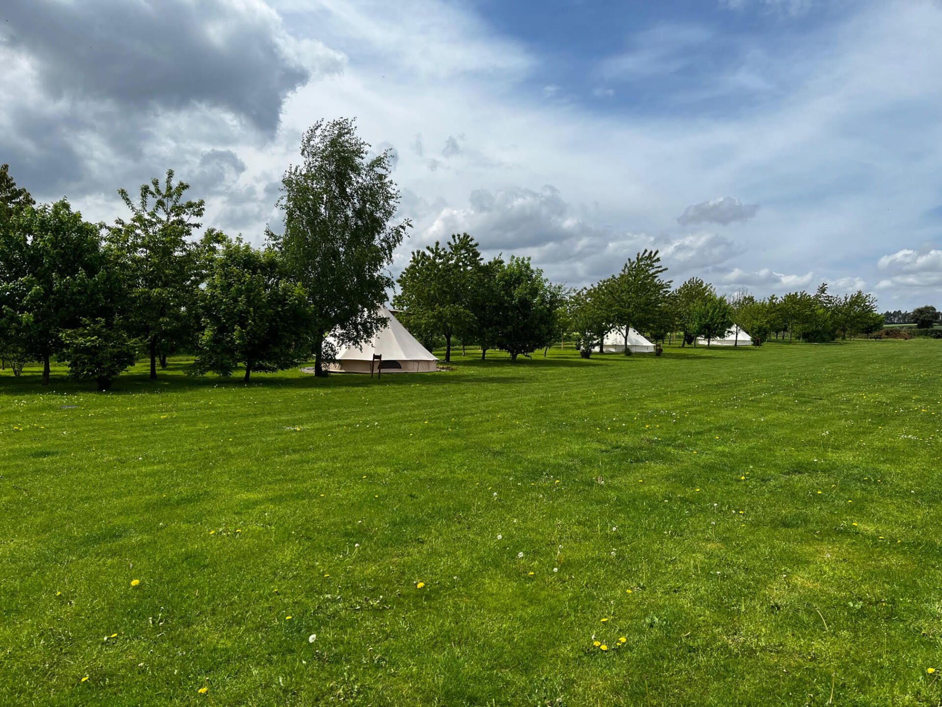 HOME Hutton le Hole Holidays Caravan Park, Campervans & Motorhomes