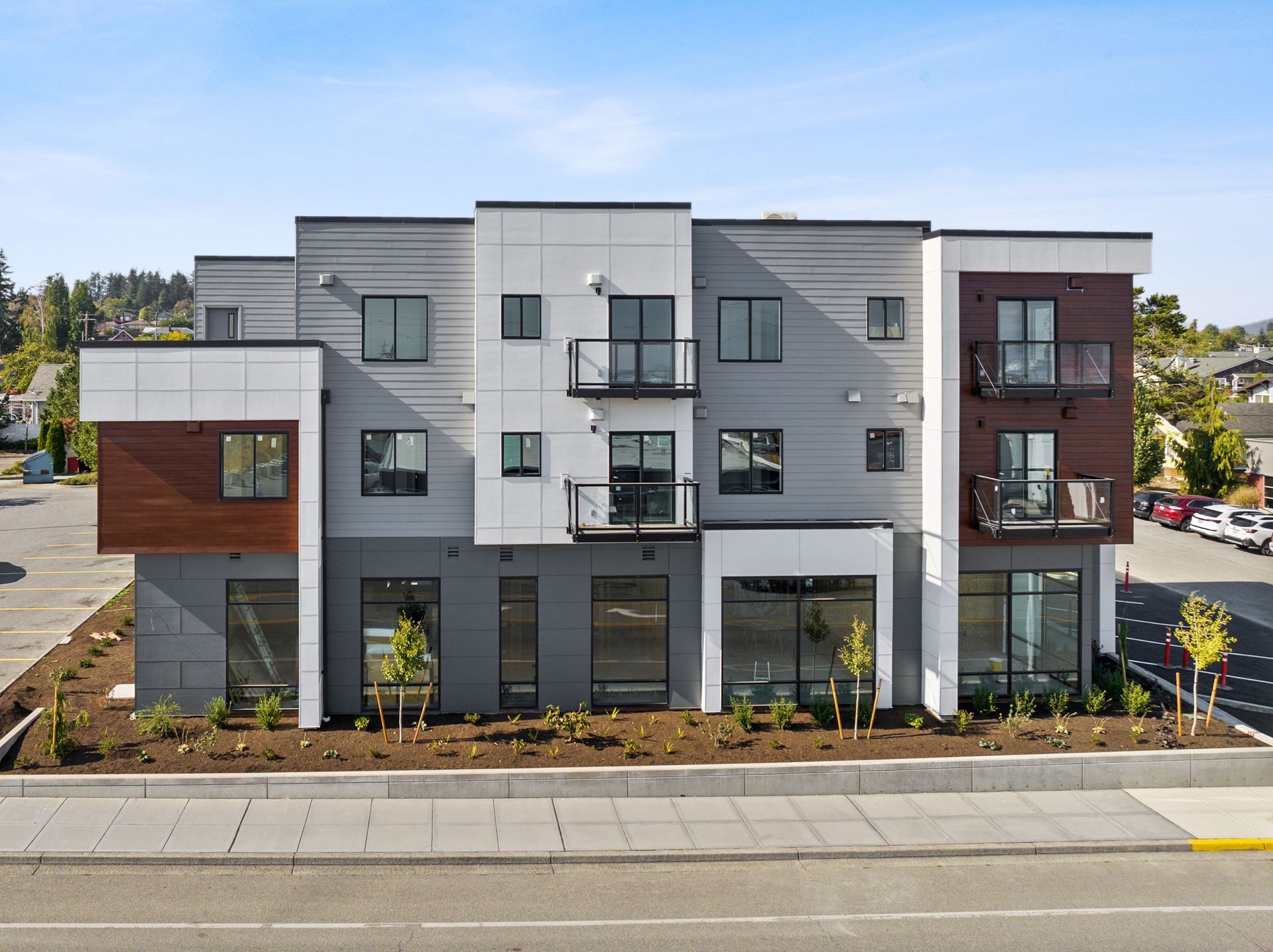 2802 Commercial Apartments