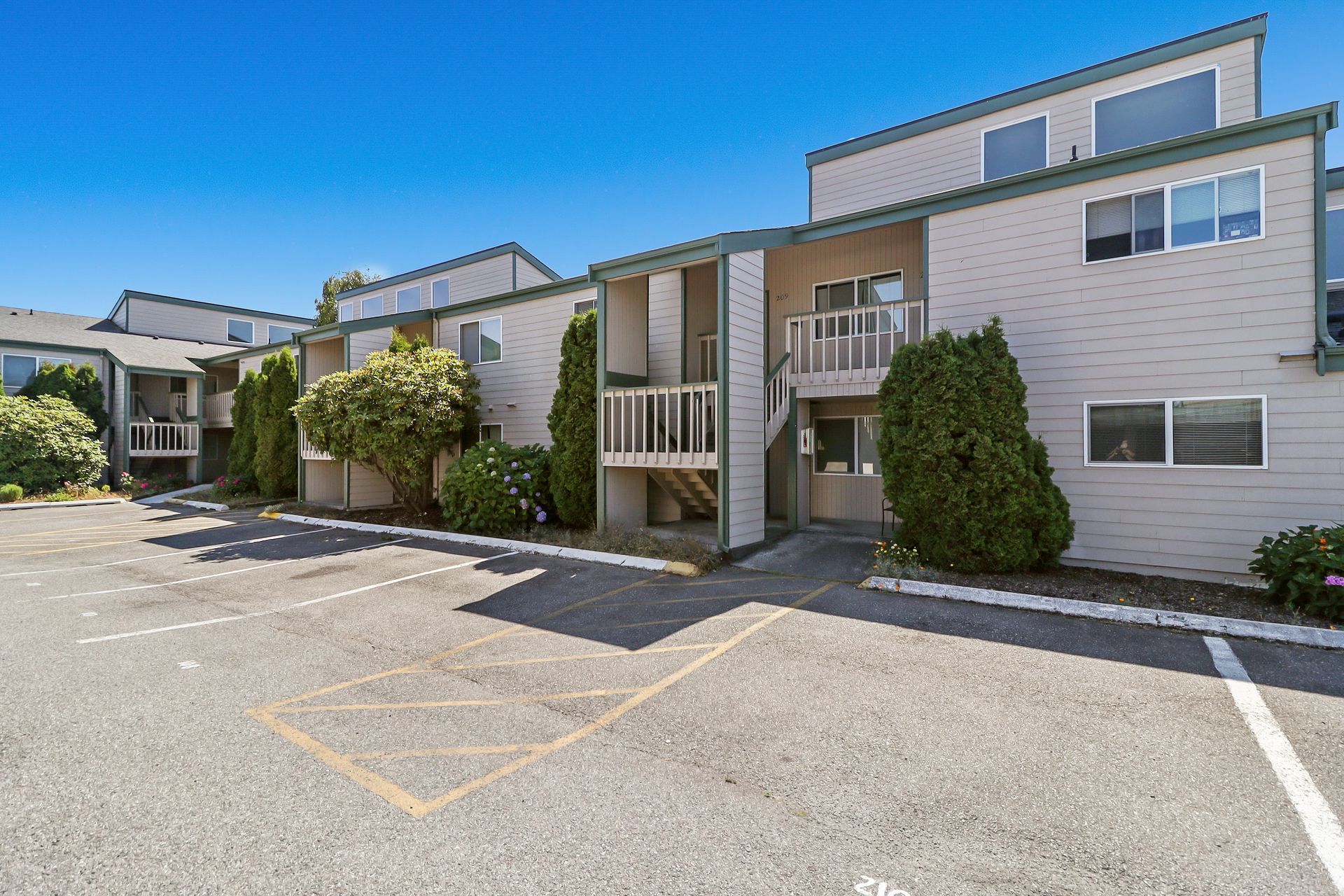 Idylewood Apartments