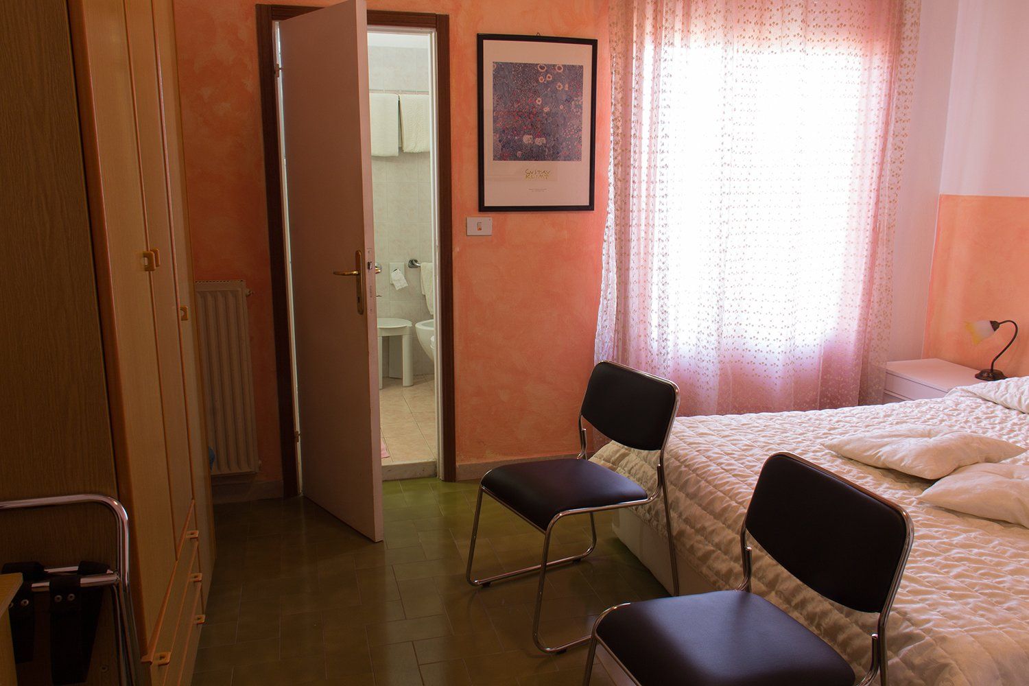 hotel room for two people