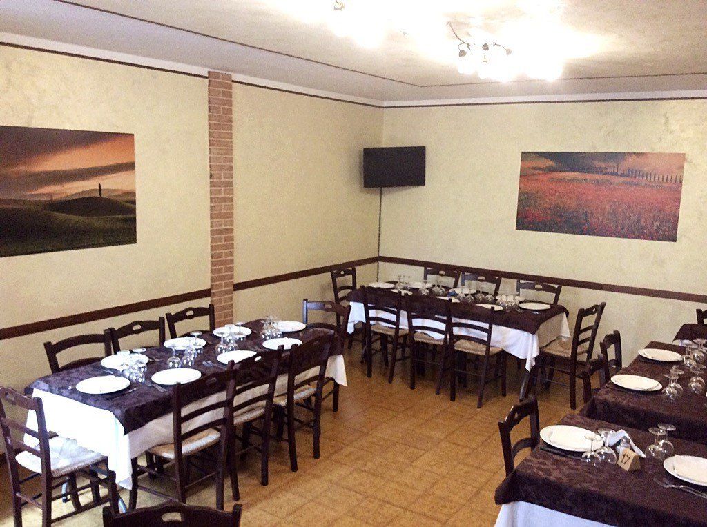 dining room of a restaurant